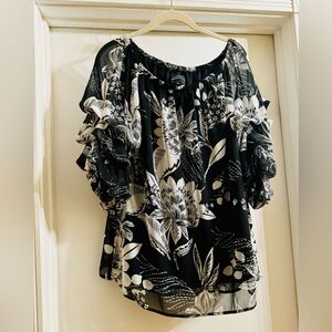 Coco Bianco floral blouse size XL EUC.